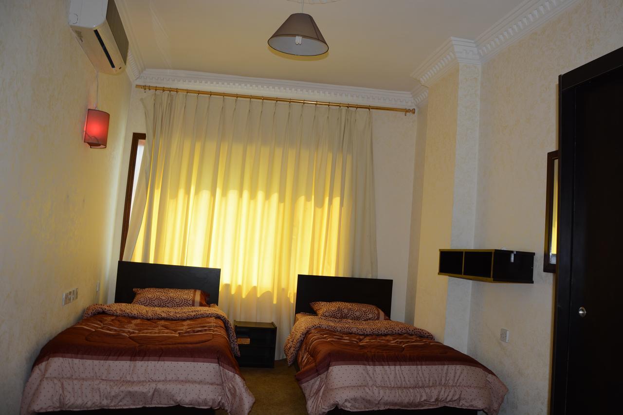 Teeba Palace Hotel Suites Amman Zewnętrze zdjęcie