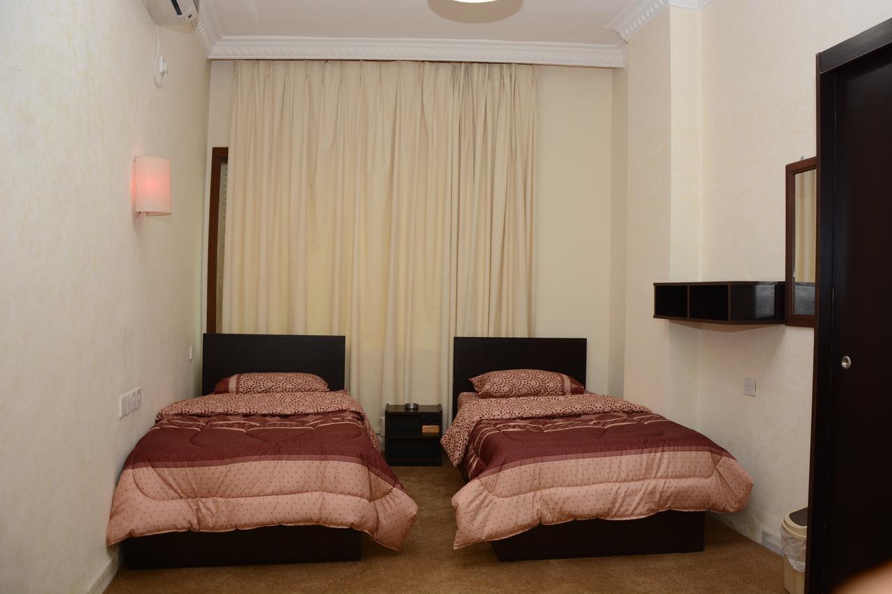 Teeba Palace Hotel Suites Amman Zewnętrze zdjęcie