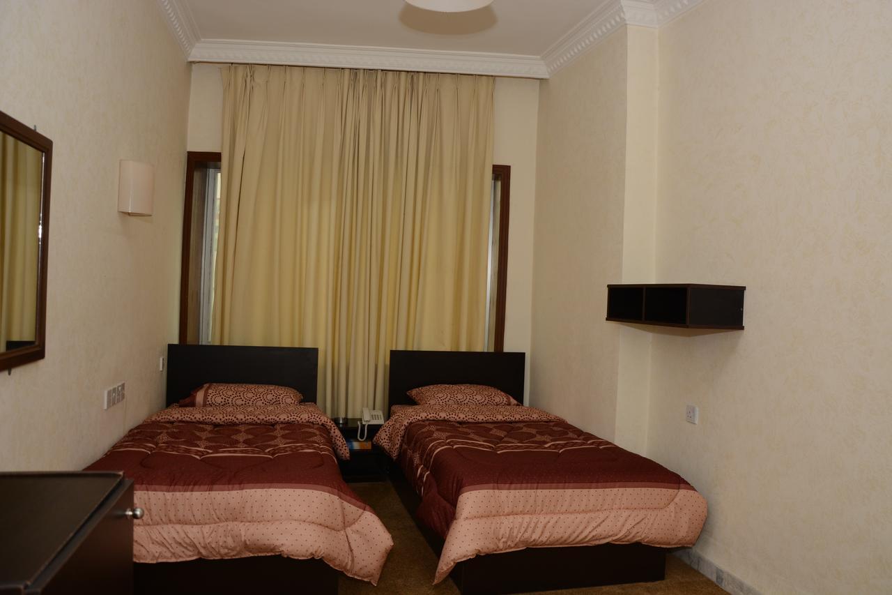 Teeba Palace Hotel Suites Amman Zewnętrze zdjęcie