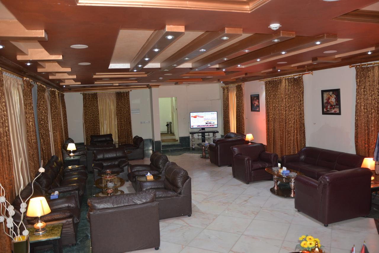 Teeba Palace Hotel Suites Amman Zewnętrze zdjęcie