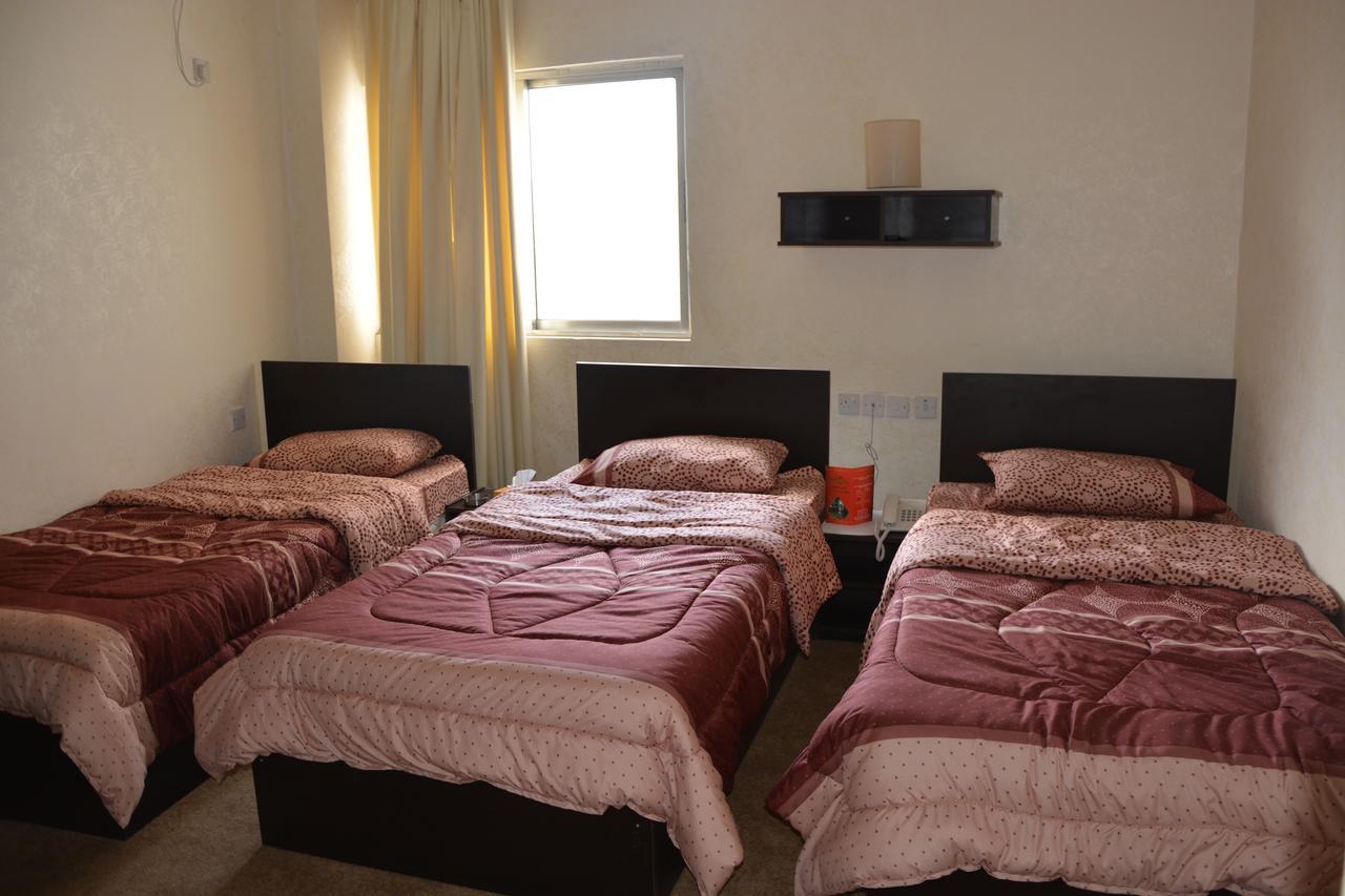 Teeba Palace Hotel Suites Amman Zewnętrze zdjęcie
