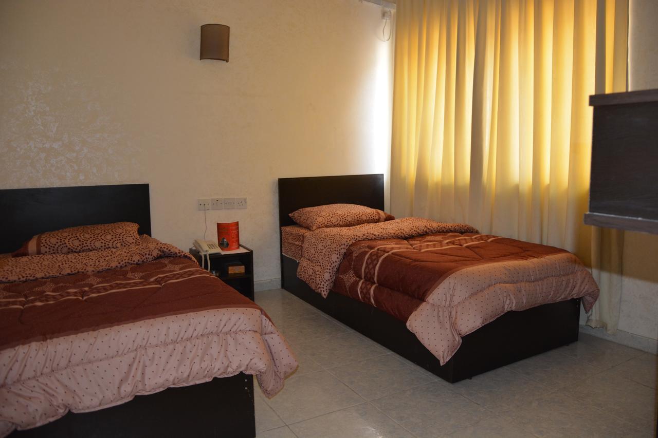 Teeba Palace Hotel Suites Amman Zewnętrze zdjęcie