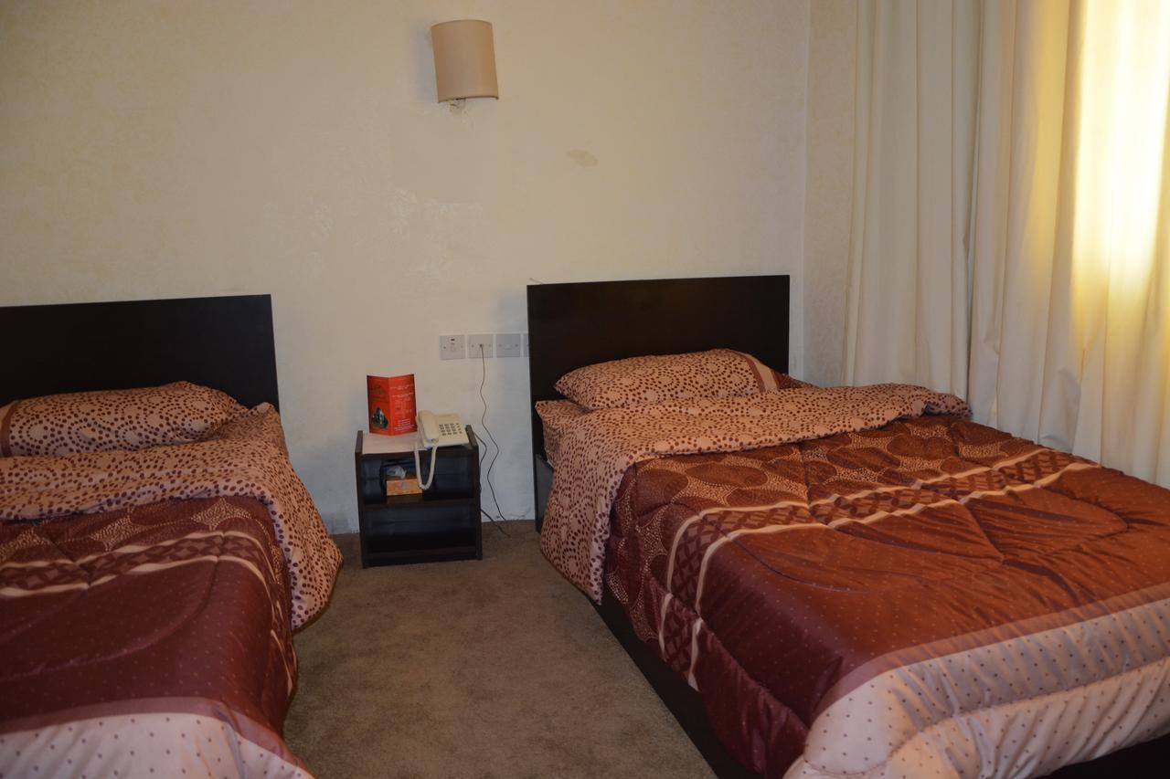Teeba Palace Hotel Suites Amman Zewnętrze zdjęcie